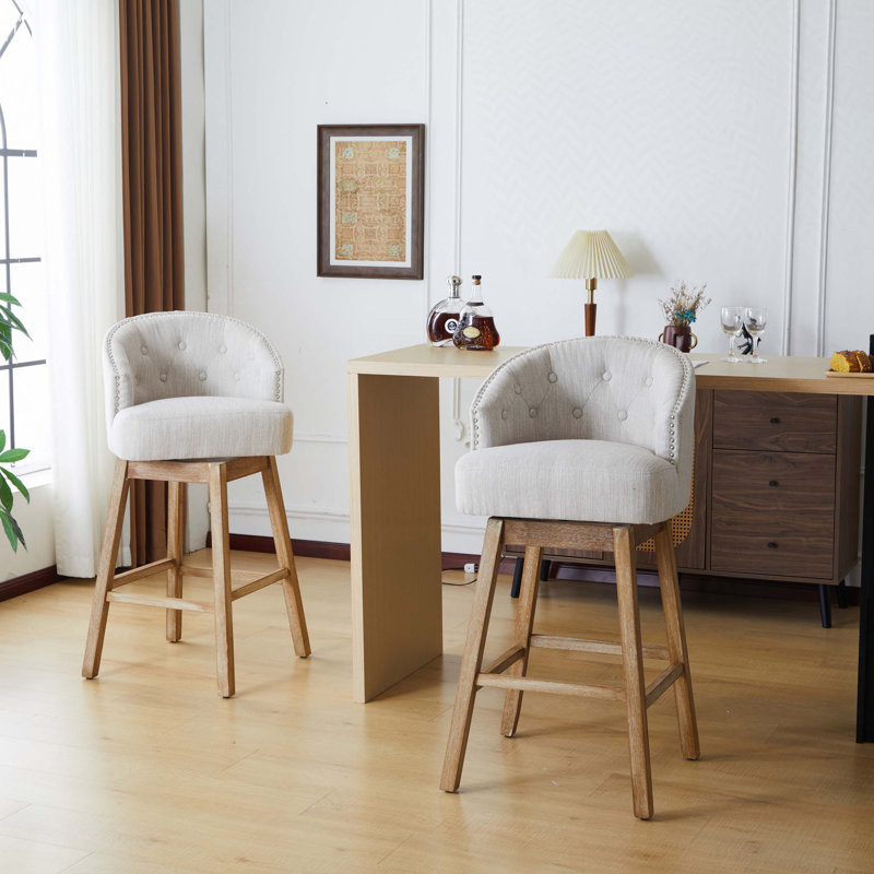 Tabourets de comptoir pivotants 33,25 po avec structure en bois d'hévéa massif, Siège beige / structure naturelle