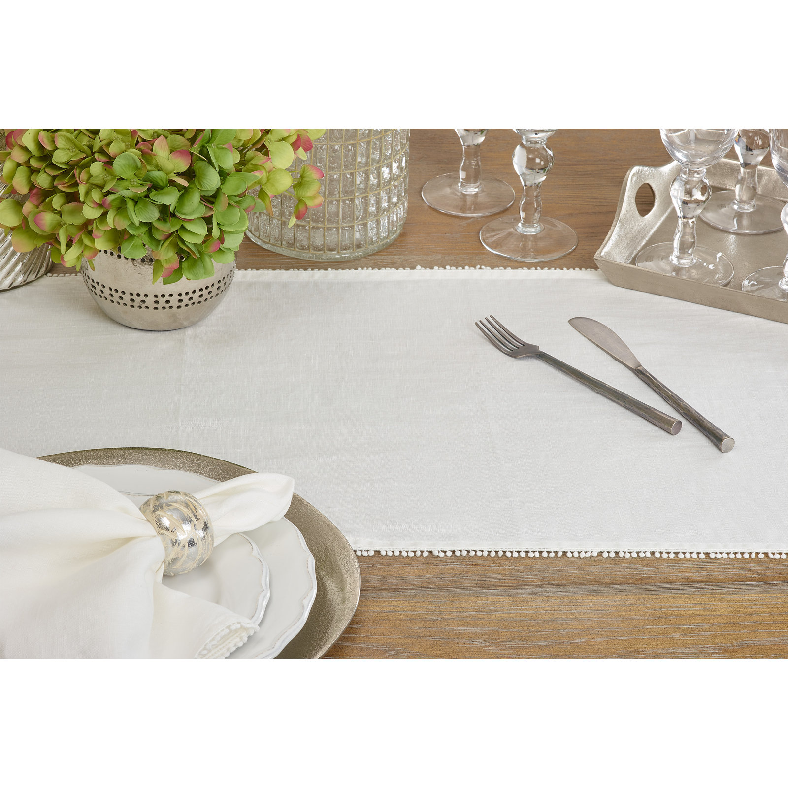 Trezza Table Runner, Ivory