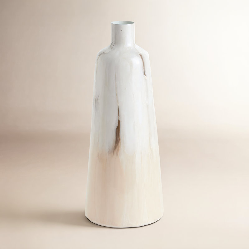 Vase de table en métal Coretta, H 14,5 po x l 5,75 po x P 5,75 po