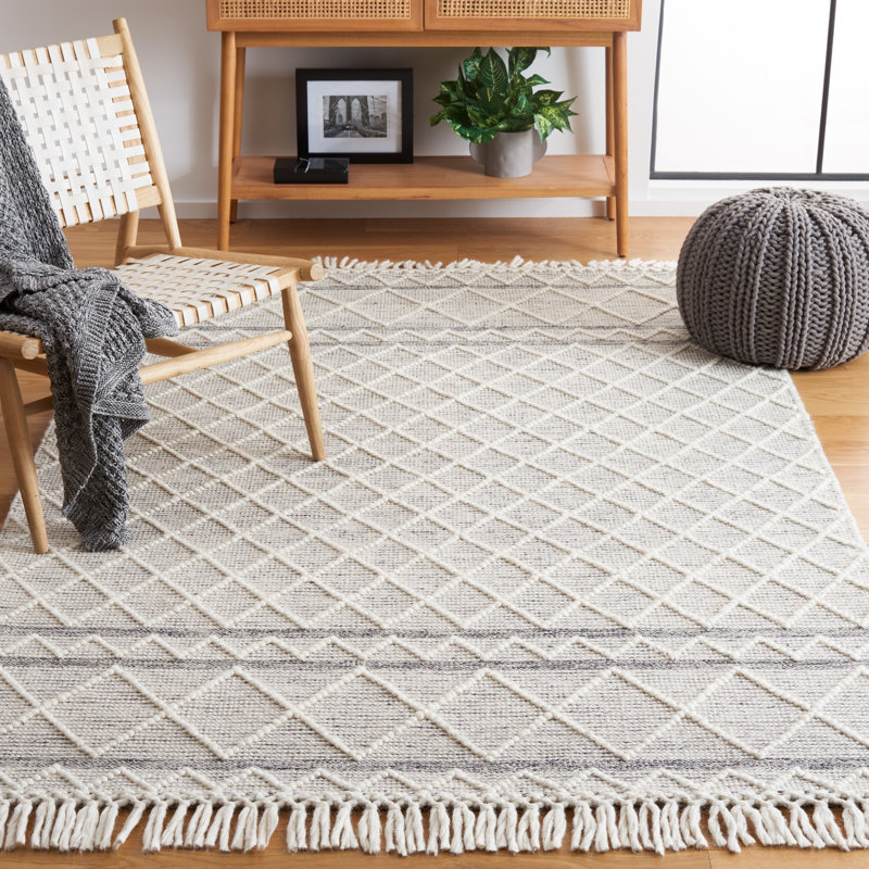 Perkinsville Hand Loomed Wool/Cotton Southwestern Rug in Gray/Ivory, Rectangle 6' x 9'