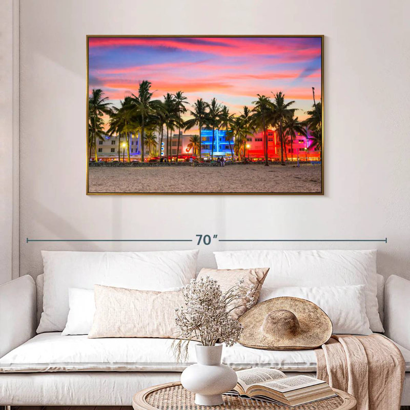 Miami Beach, États-Unis, 46 po x 31 po, Cadre flottant doré