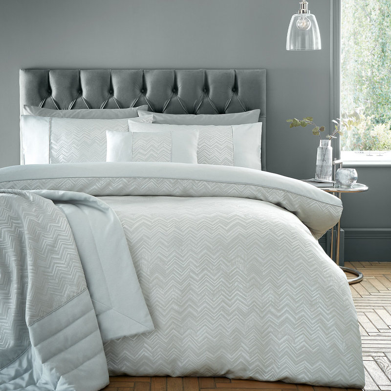 Portfolio Home Antibes Chevron Waves Soft Easy Care Bed Linen Bedding Duvet Cover Set With Pillow Case, Silver