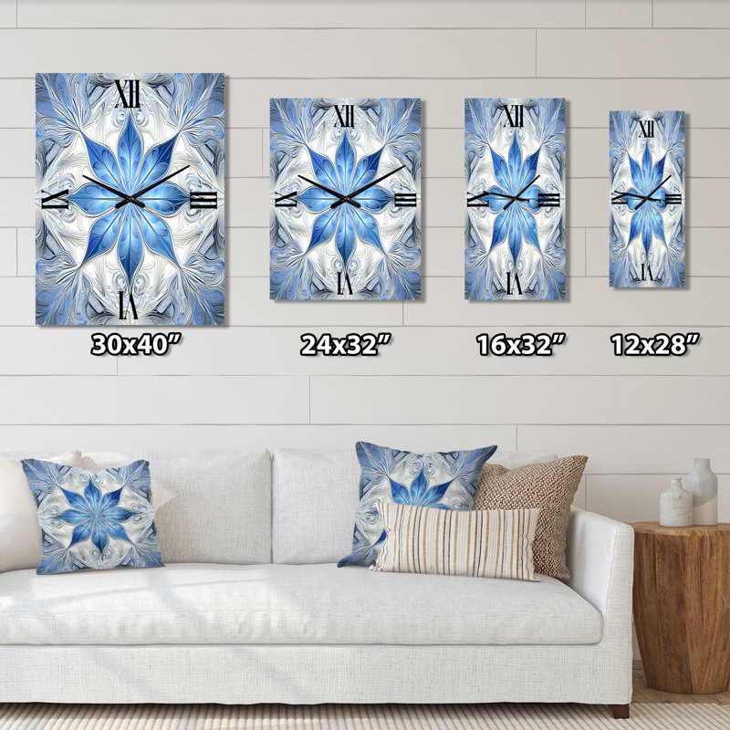 Horloge murale abstraite en métal turquoise et fleurs blanches I, Grand