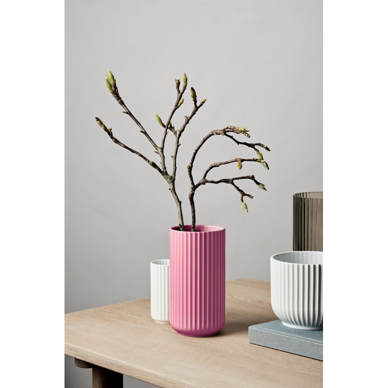 Vase en porcelaine Lyngby, Lilas, H 8,10 po x l 4,30 po x P 4,30 po