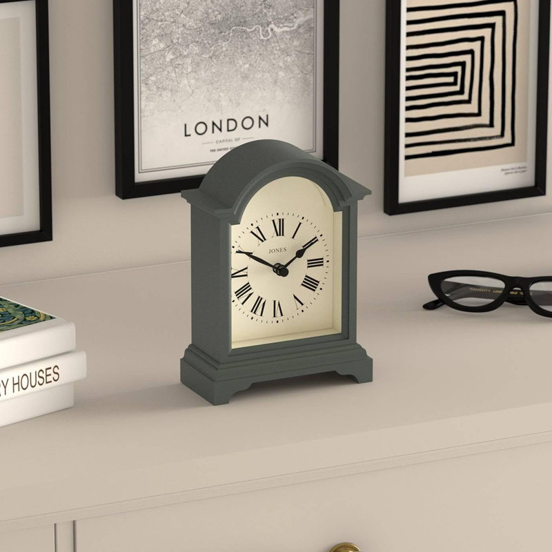 Roman Numeral Plastic / Acrylic Quartz Movement / Crystal Tabletop Clock, Asparagus Green
