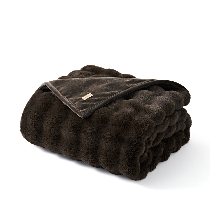 Jeté en fausse fourrure Ridgeline, L 80 po x l 60 po, Marron foncé