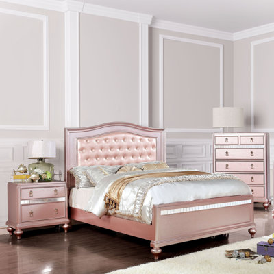 Annistyn Upholstered Faux Leather Bedroom Set