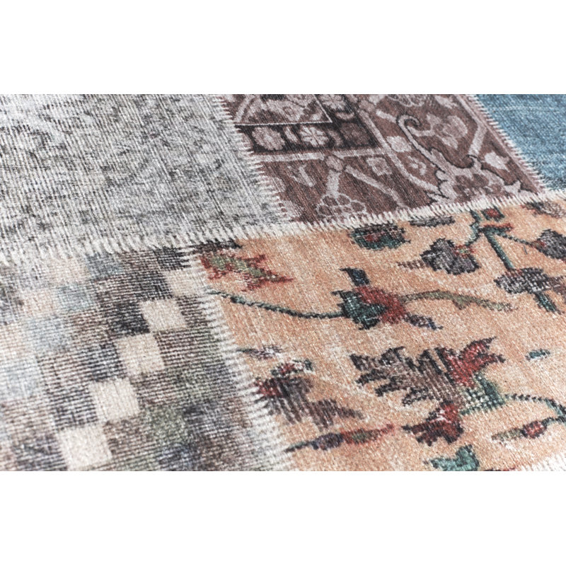 Tapis intérieur patchwork en polyester tissé à la machine Patched Up, 8 pi 10 po x 11 pi 9 po