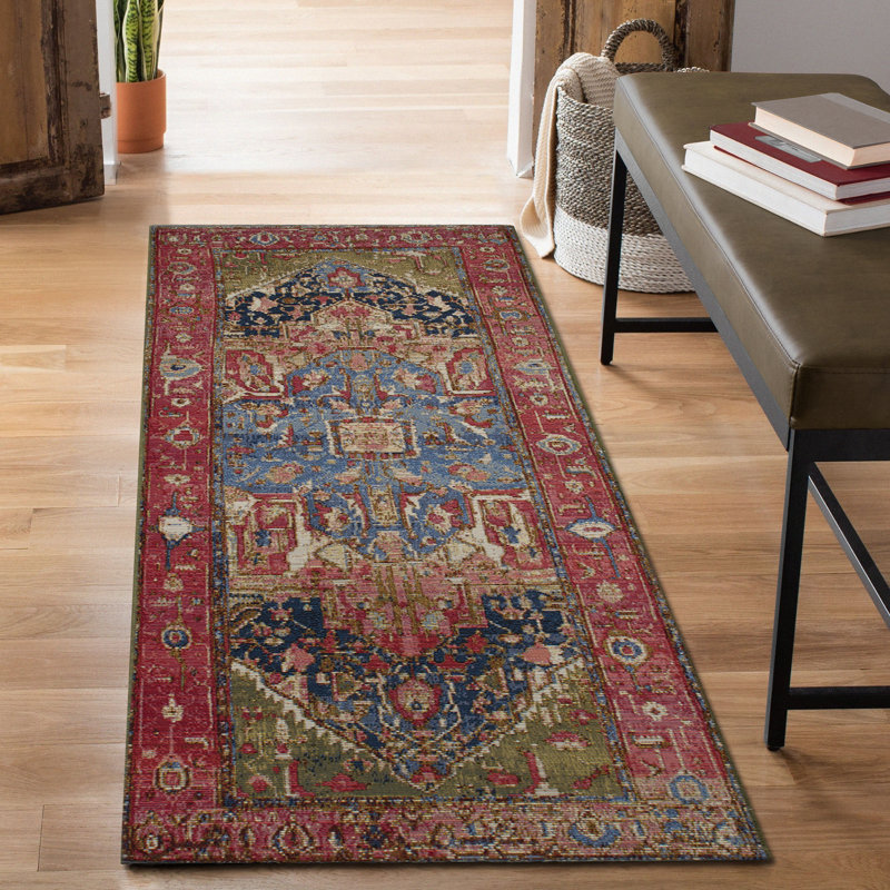 Lygia Salmon/Navy/Pink Heriz Indoor/Outdoor Kitchen Mat, Runner 1'11" x 4'11"