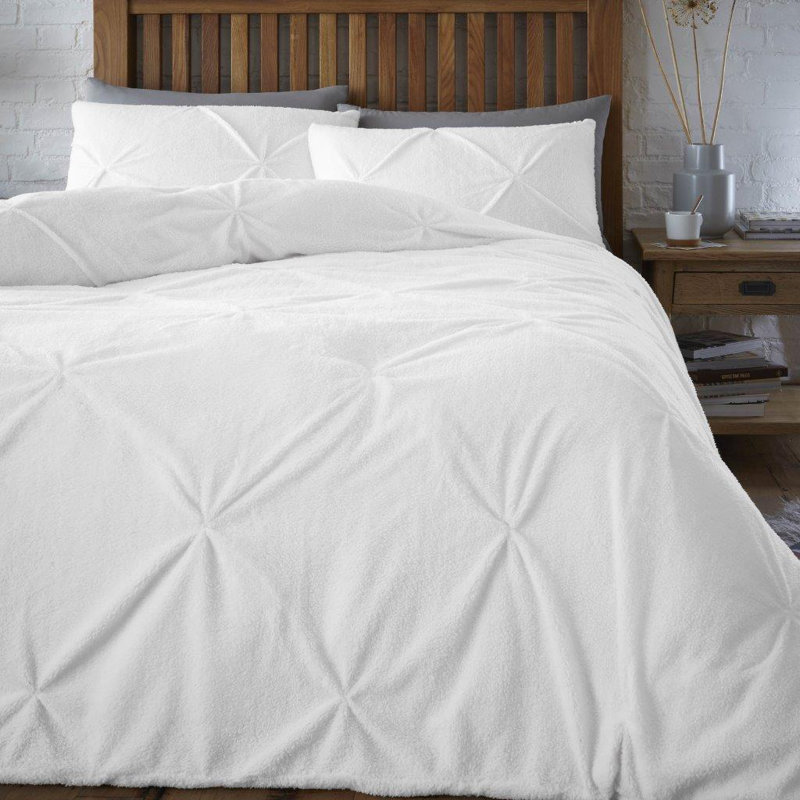 Apriel Microfiber Solid Colour Duvet Cover Set with Pillowcases Included, Single Duvet Cover + 1 Standard Pillowcase, White