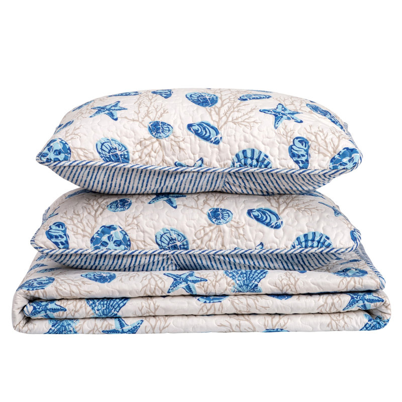 Coastal Inspired Seashell Reversible Quilt Set with Shams, Blue Shells, Full / Queen Quilt + 2 Standard Shams