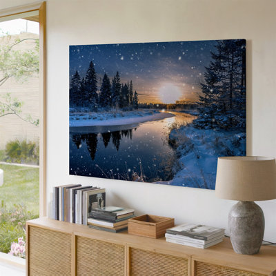 Toile, "Un paysage d'hiver serein au crépuscule", art mural reflétant la douce lumière dorée du soleil couchant