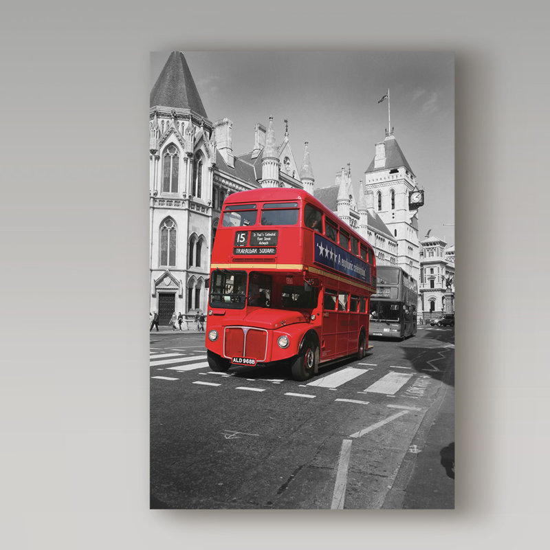 Avisha «Red Bus», reproduction de photo sur toile tendue, H 47 po x l 30 po