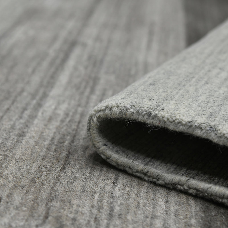 Handcrafted Minimalist Gray Stripe Wool-Viscose Blend Accent Rug