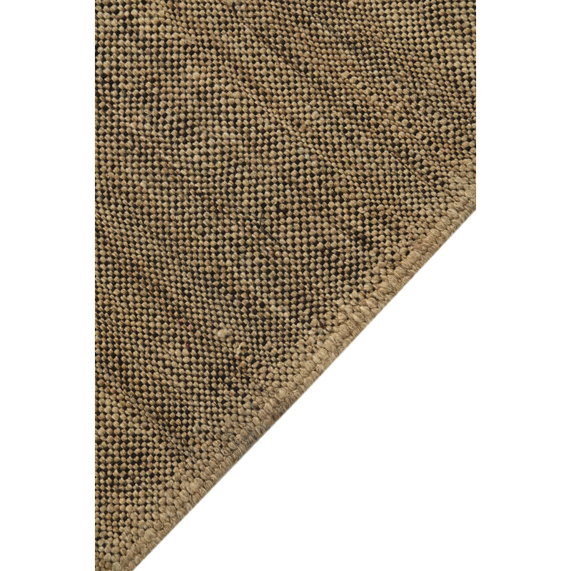 Tapis brun clair 7 x 7 po