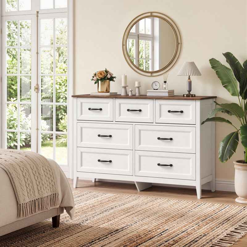 Commode moderne Masad 47,22 po H à 7 tiroirs avec poignées encastrées pour chambre, entrée ou salon, Blanc