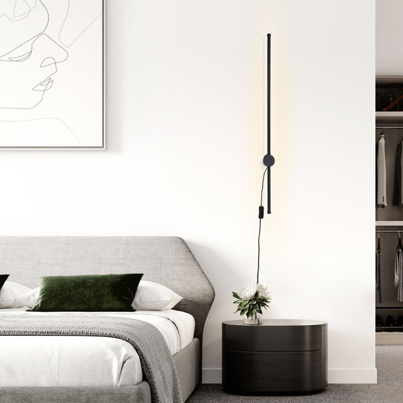 Azayleah 1-Light Black Minimalist Linear Plug-In Wall Sconce