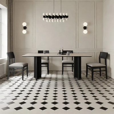 Ensemble de table de salle à manger et de chaises