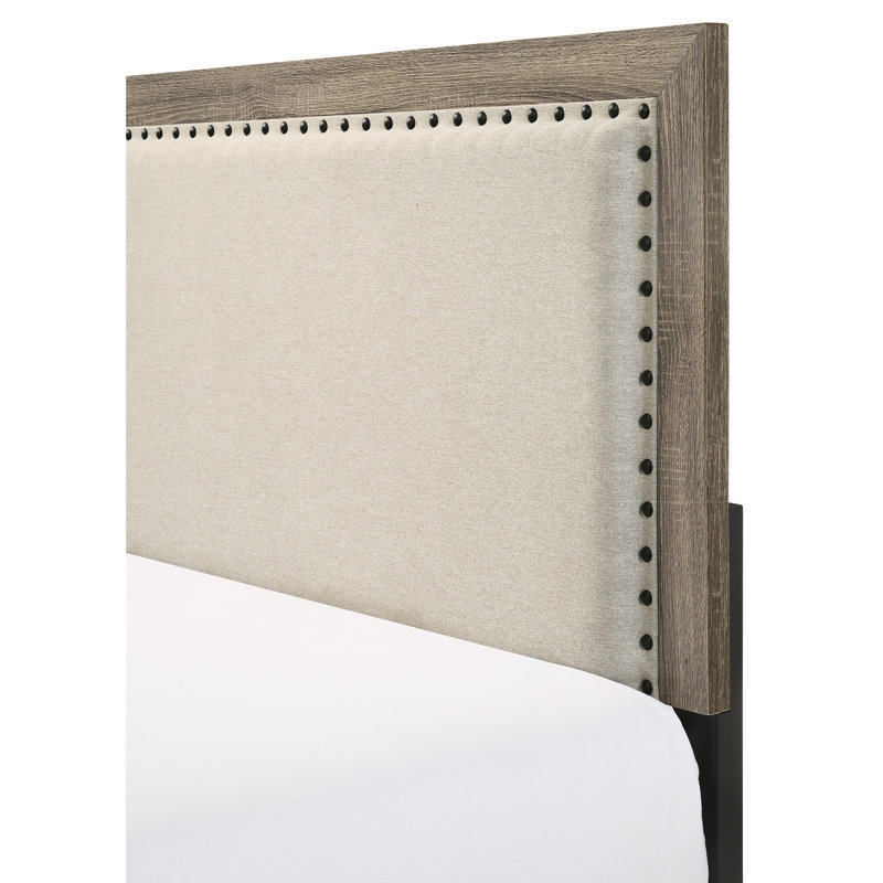 Lit contemporain très grand avec tête de lit tapissier grise et structure en bois à garniture cloutée en bois massif, Gris