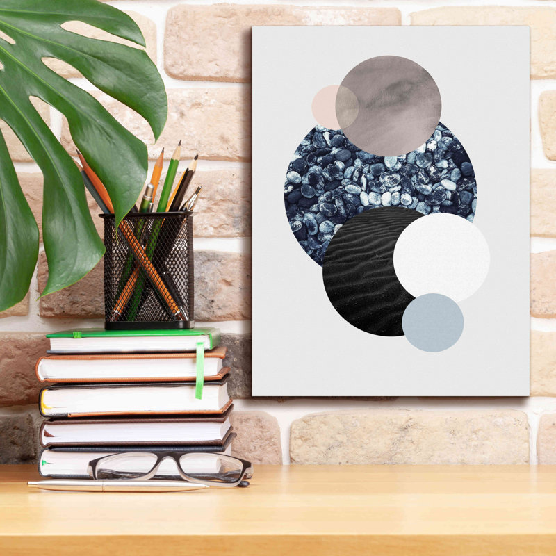 «Patrenia Circles 2» par Design Fabrikken, reproduction sur toile tendue, H 16 po x l 12 po x P 0,75 po