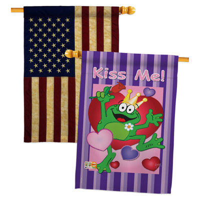 Drapeau de maison 40 po x 28 po Kiss Me Frog