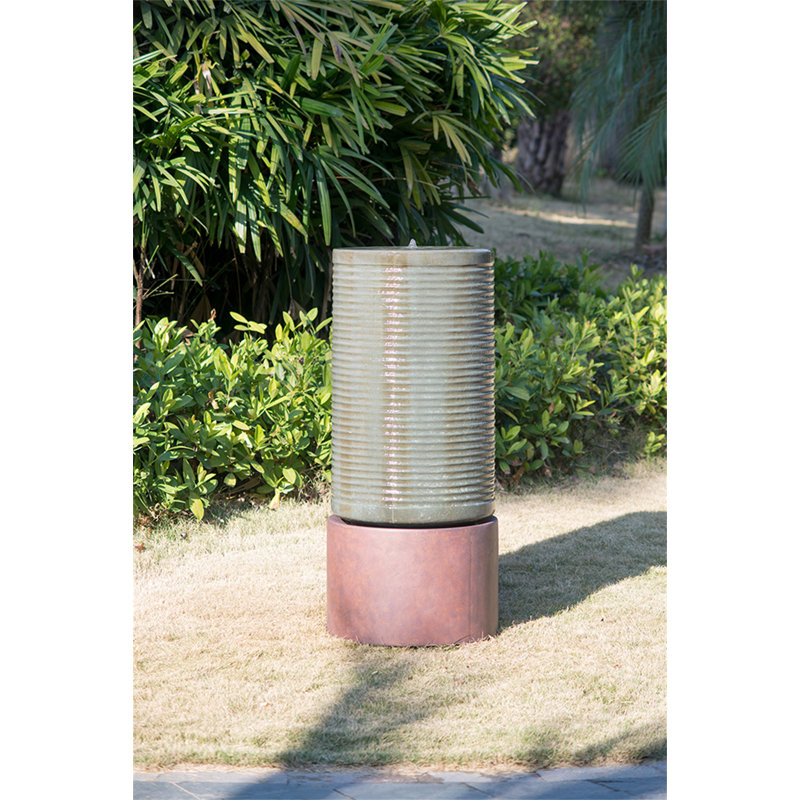 Grande fontaine à tour cylindrique haute de 44 po avec base rustique, Rose