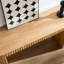 Table console incurvée en bois, 147 cm (57,93 po), design unique à rayures verticales, idéale pour le salon ou le couloir. Fabriquée en MDF naturel, elle est facile à assembler. Table incurvée de 147 cm (57,93 po) avec tiroir, design unique pour l'entrée ou le couloir.