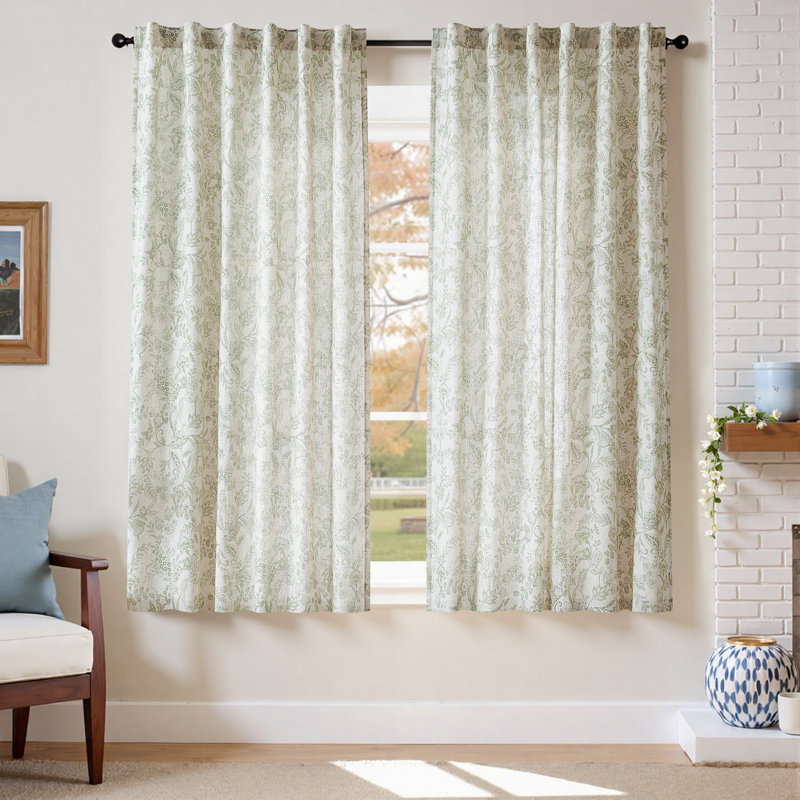 Paire de rideaux avec passe-tringle Jerrolyn , L 50 po x L 63 po, Vert