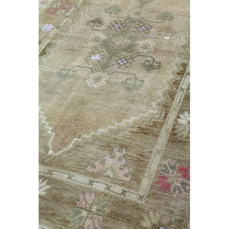 Karakegili One-of-a-Kind 4'9" X 7'11" Area Rug