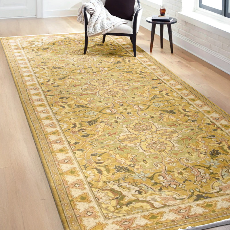 Chemin de table doré et beige noué à la main de haute qualité