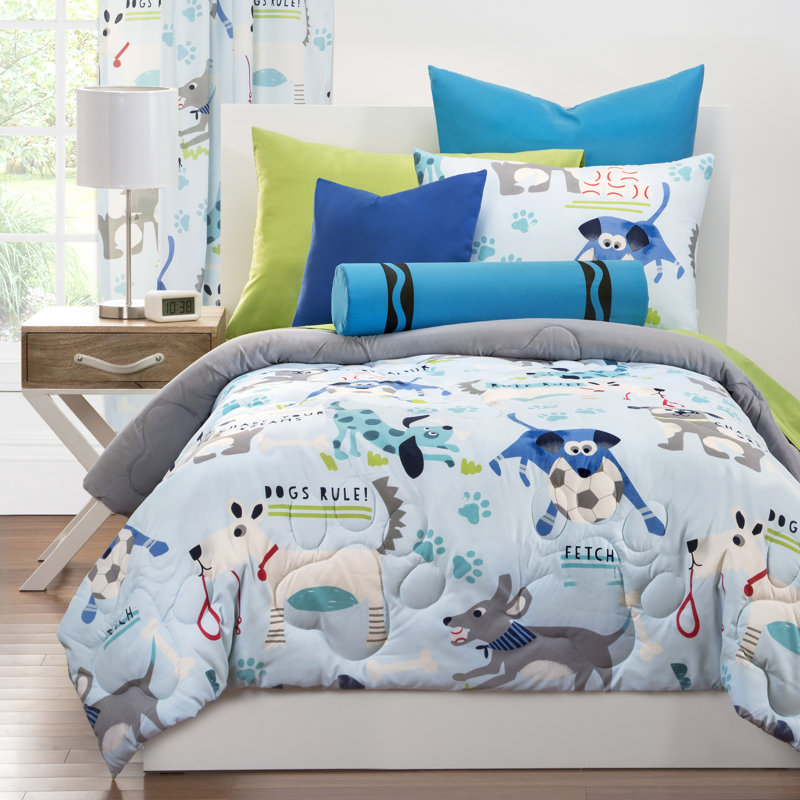 Chase Your Dreams Reversible Comforter Set, Full/Queen