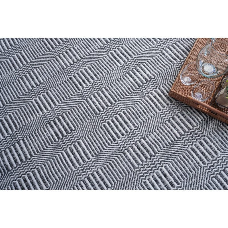 Rectangle Naples Geometric Handmade Flatweave Recycled P.E.T. Area Rug in Gray, Rectangle 10' x 14', Charcoal
