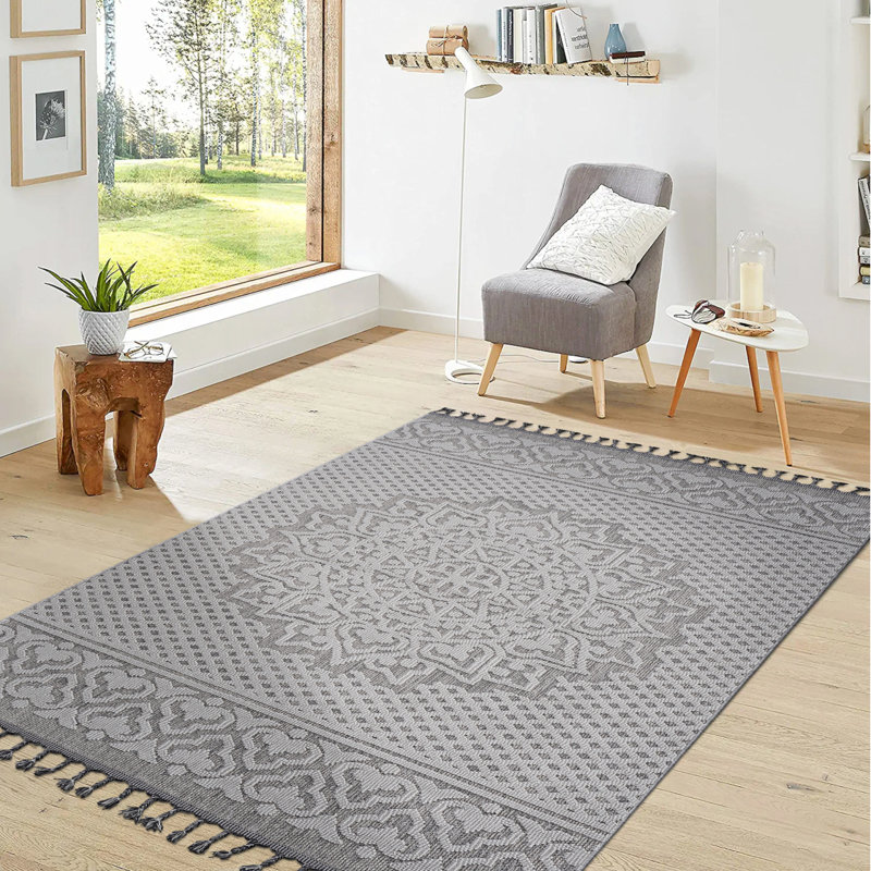NAAR Guros Collection 6X9 Gray / White / Medallion Indoor / Outdoor Area Rug, Rectangle 6'7" x 7'9"