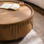 Table basse moderne et ronde en placage de bois massif