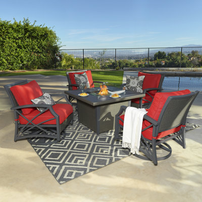 Ensemble de table de foyer d'extérieur au propane en rotin 5 pièces avec coussins Roam