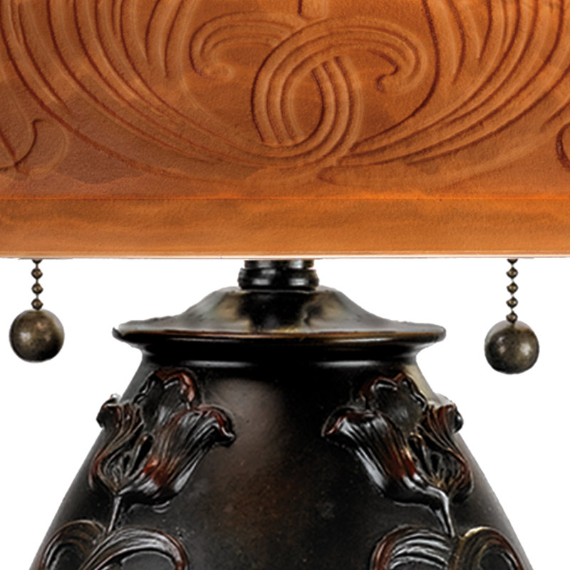 Lampe de table noire 17,8 po