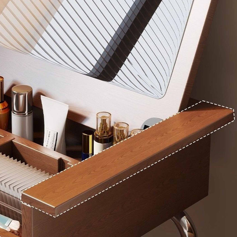 Petite coiffeuse de style européen