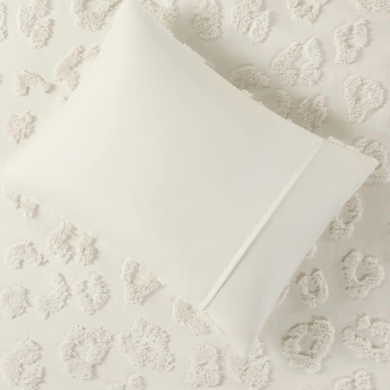 Twin/Twin Xl Chenille Comforter - , Soft Textured, Microfiber Reverse, Textile With Fill Compressed Shipping