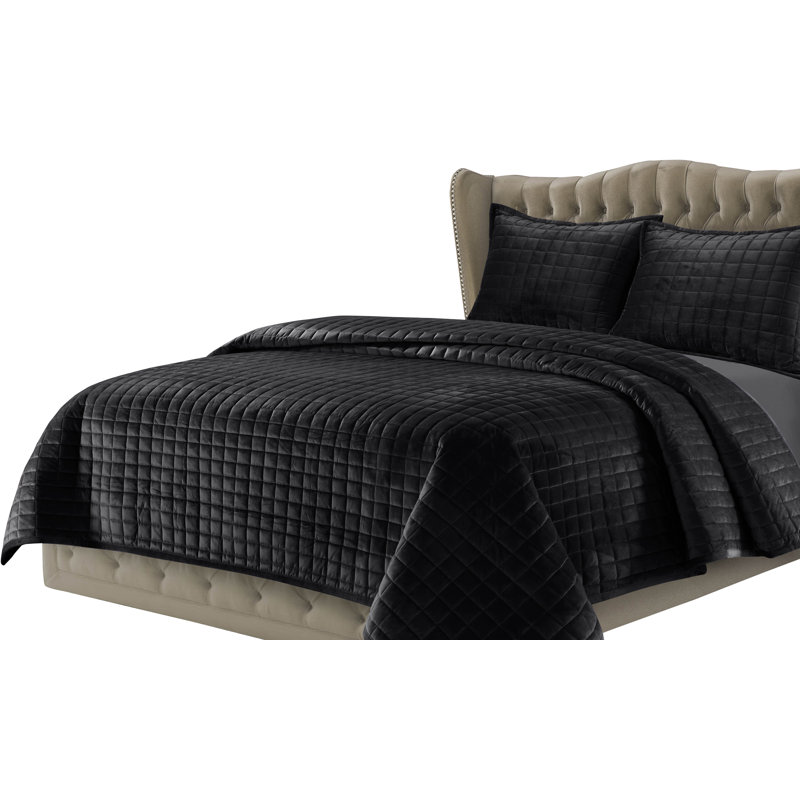 Glam Quilt, Burgundy, King Quilt + 2 King Shams
