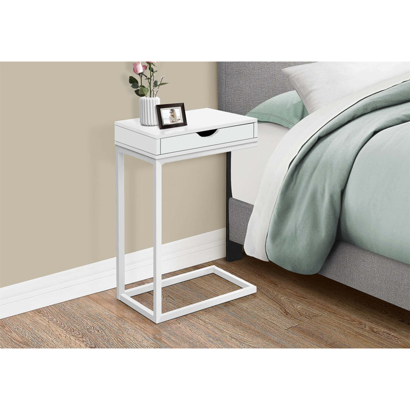 Table de bout Marybeth, Blanc, Blanc, H 24,5 po x l 15,75 po x P 10,25 po