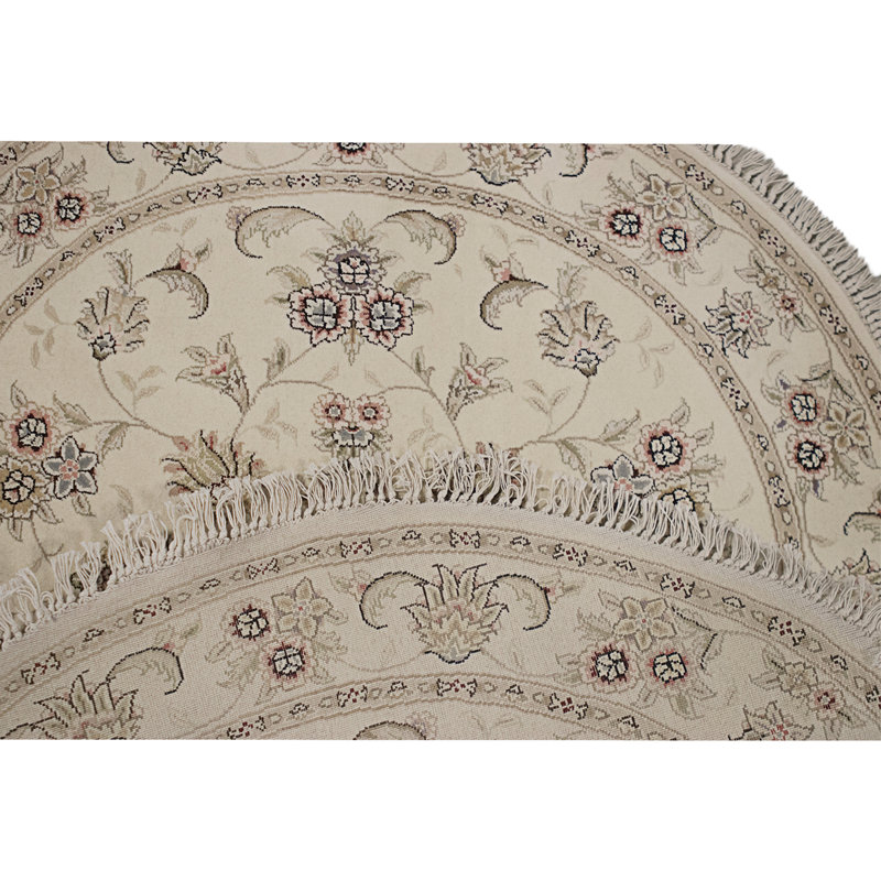 Tapis ivoire noué à la main de haute qualité