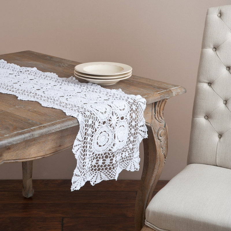 Chemin de table en dentelle au crochet fait à la main Medallion, Blanc, L 36 po x l 16 po
