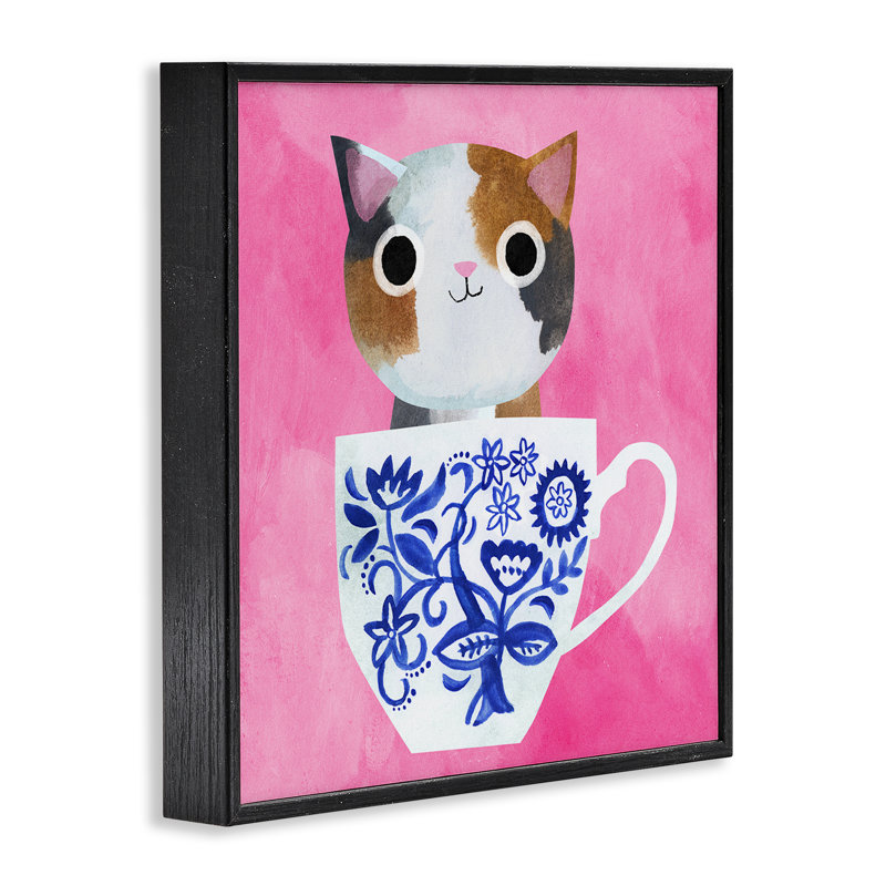 «Whimsical Teacup Kitten», estampe numérique, design par Angie Rozelaar, H 12 po x l 12 po, Giclée encadrée noir minuit
