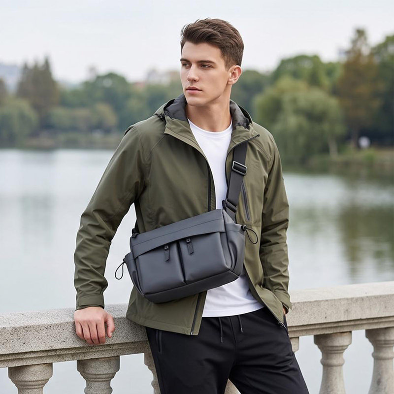 Sac à main en tissu Oxford, multipoches, bandoulière, sac de poitrine décontracté pour les déplacements quotidiens, les voyages, la randonnée et le shopping.