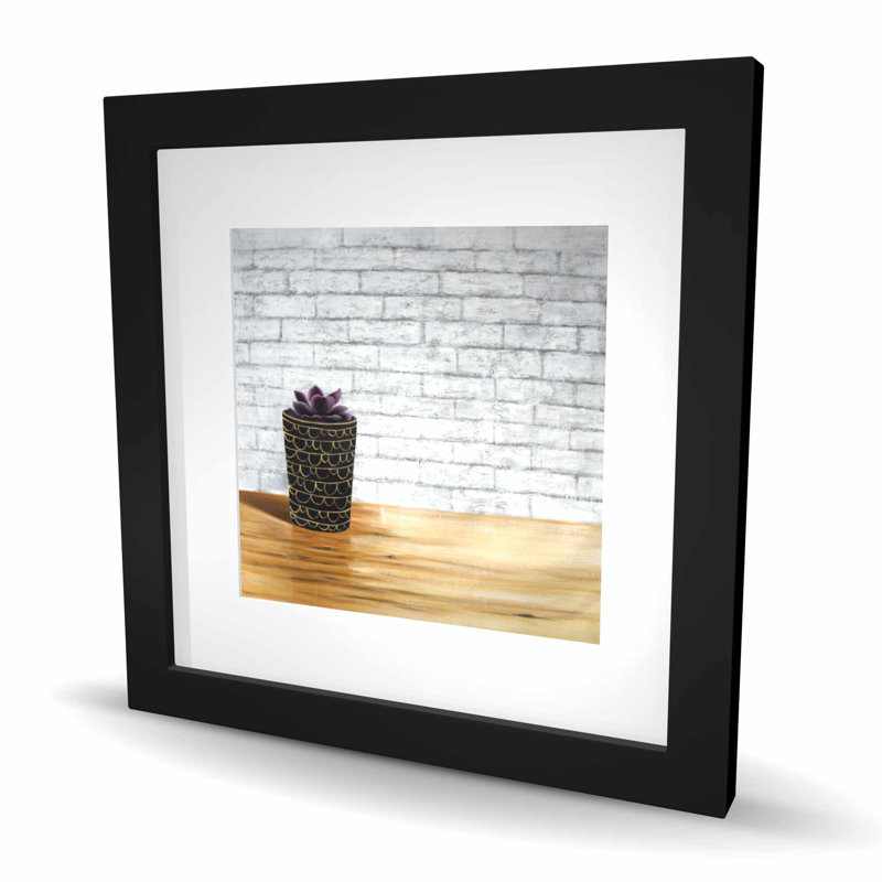 «Succulent in a Pot - Gray Hygge», reproduction encadrée