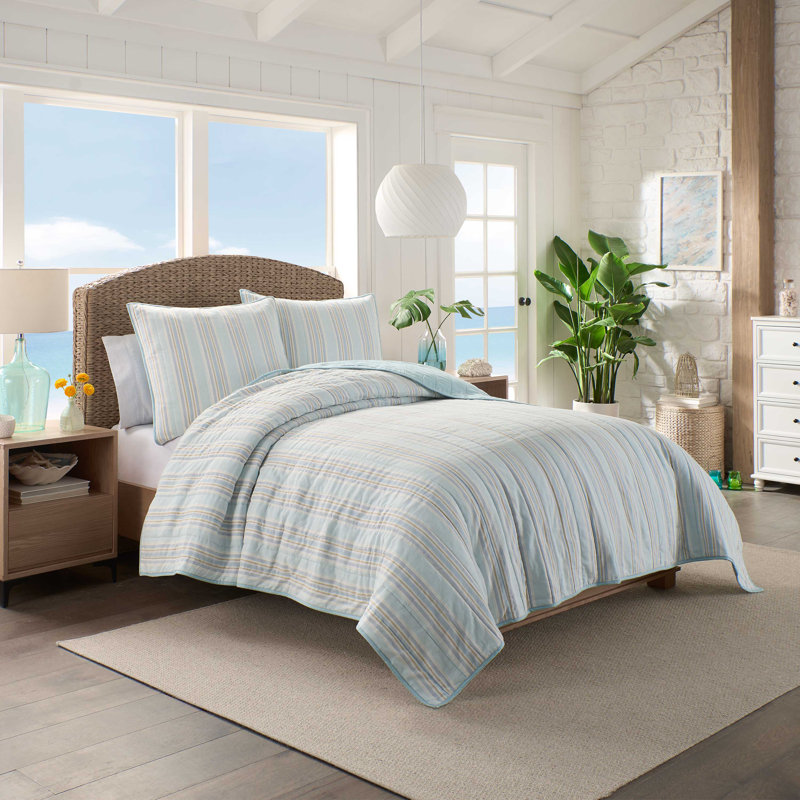 Southern Tide Pawley's Island Blue Quilt, Queen