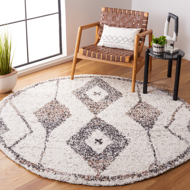 Jericho Shag Performance Geometric Rug, Round 6'7"