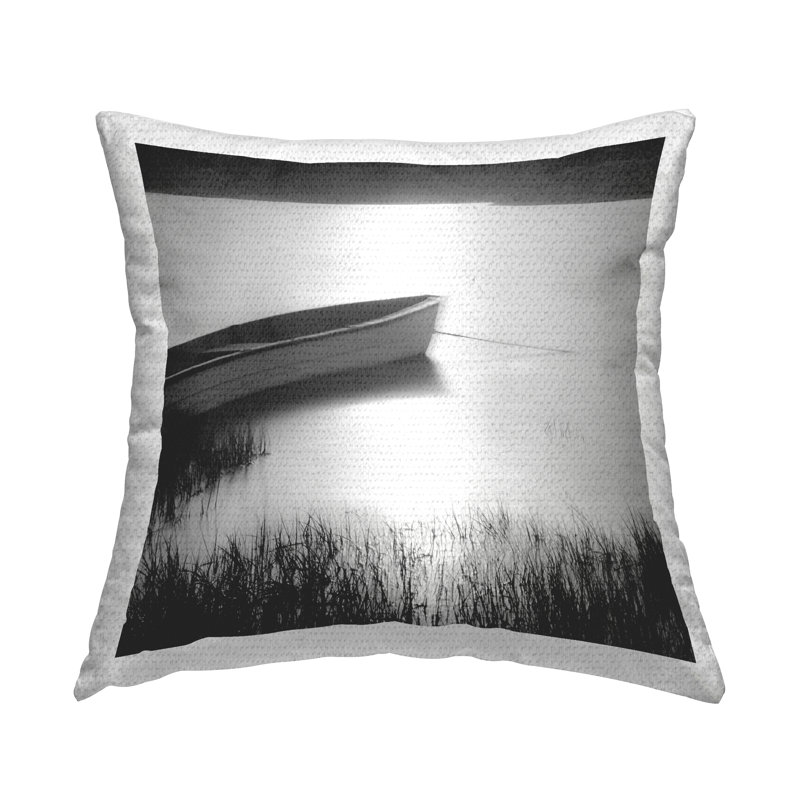 Coussin d'extérieur en bateau à rames sur Peaceful Shore par Chip Forelli