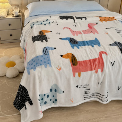 Cute Dachshund Dog Print Fleece Throw Blanket, Adorable Cartoon Pet Sofa Blanket for Couch, Bedroom, Living Room Home Decor, All Seasons Cozy Bedding Gift