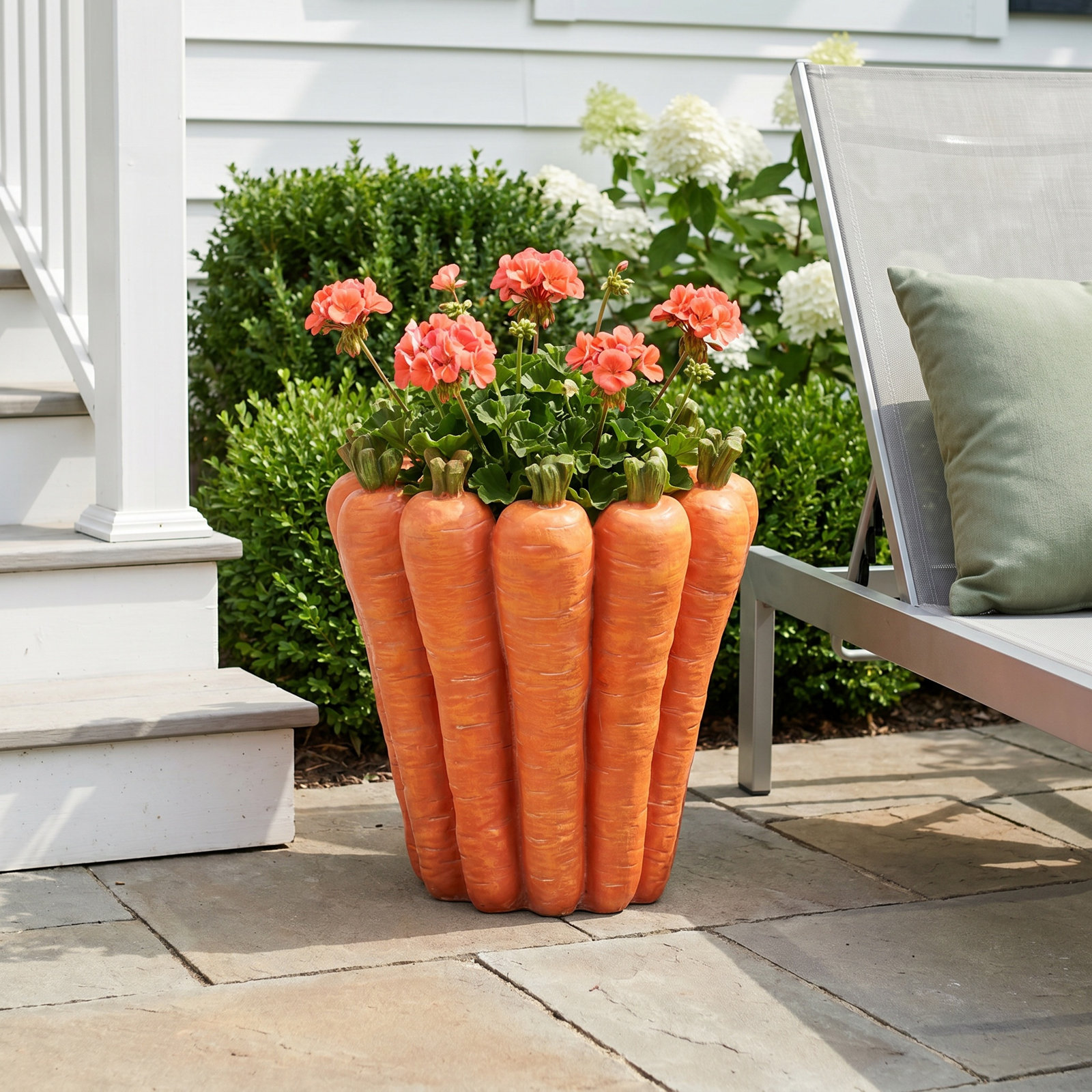 Kemp 9" Statue Planter